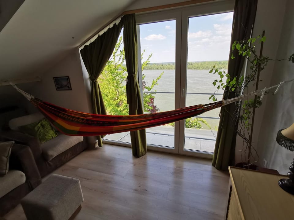 Gardos riverview Apartment in Belgrade