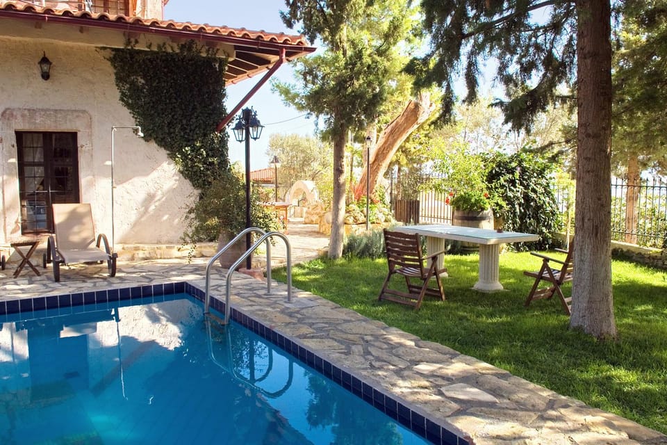 Garden, Swimming pool