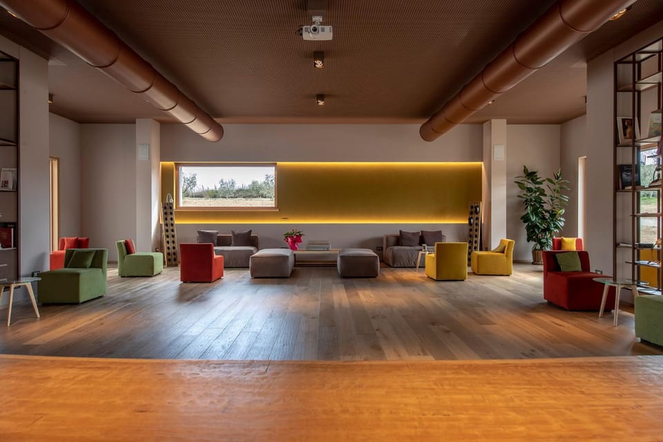 Seating area, Meeting/conference room