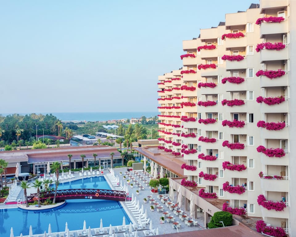 Property building, Off site, Day, Swimming pool