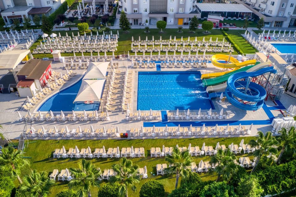 Day, Bird's eye view, Swimming pool, sunbed