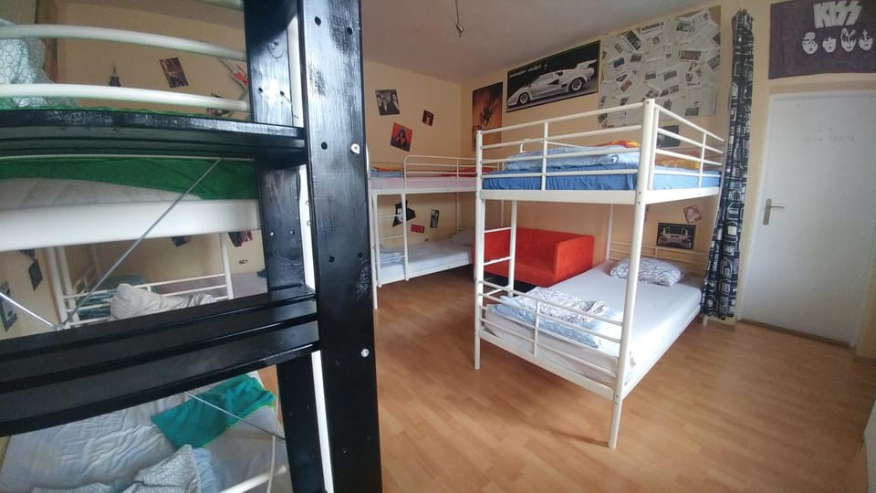 Decorative detail, Bedroom, bunk bed