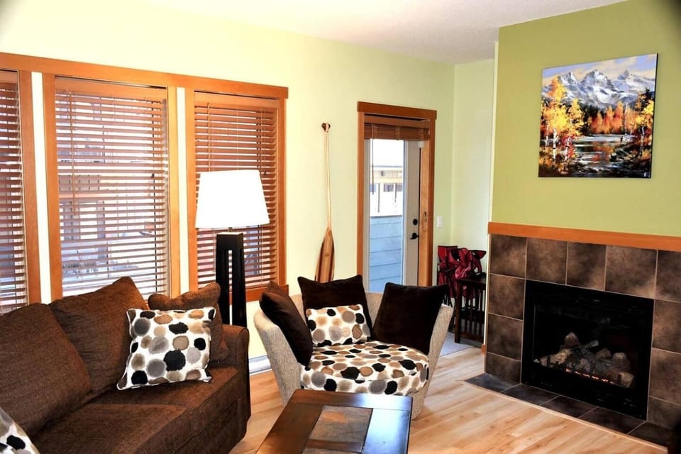 Patio, Living room, Seating area, fireplace