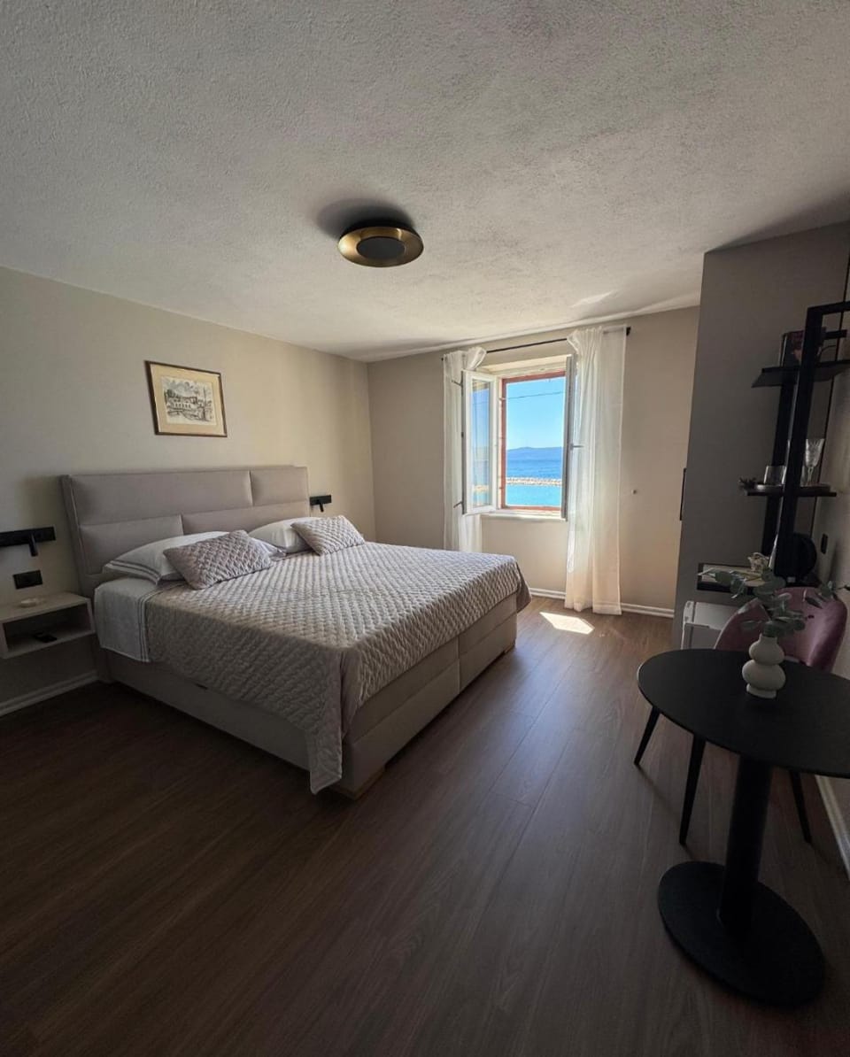 Accommodation Stella Mare Apartment in Bol