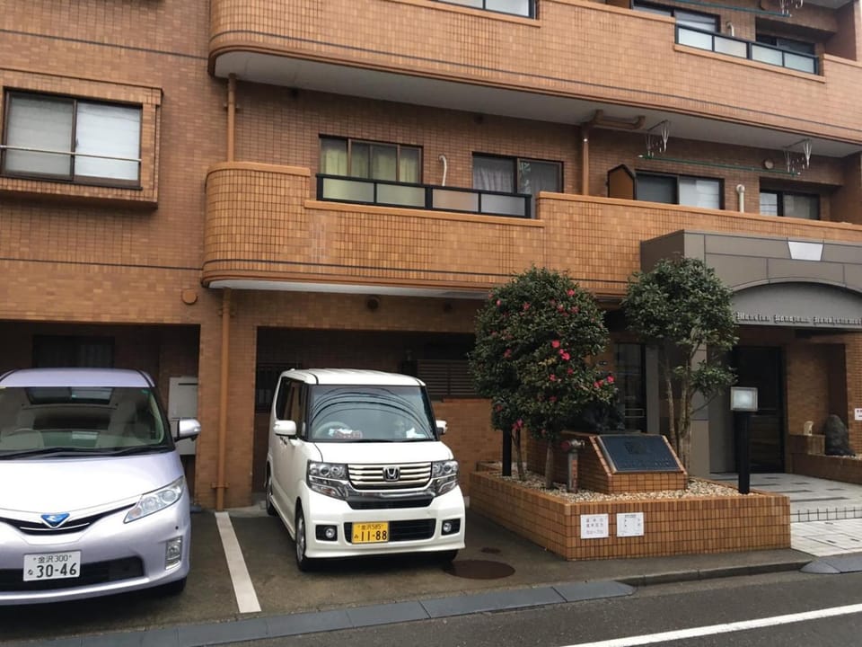 Property building, Balcony/Terrace