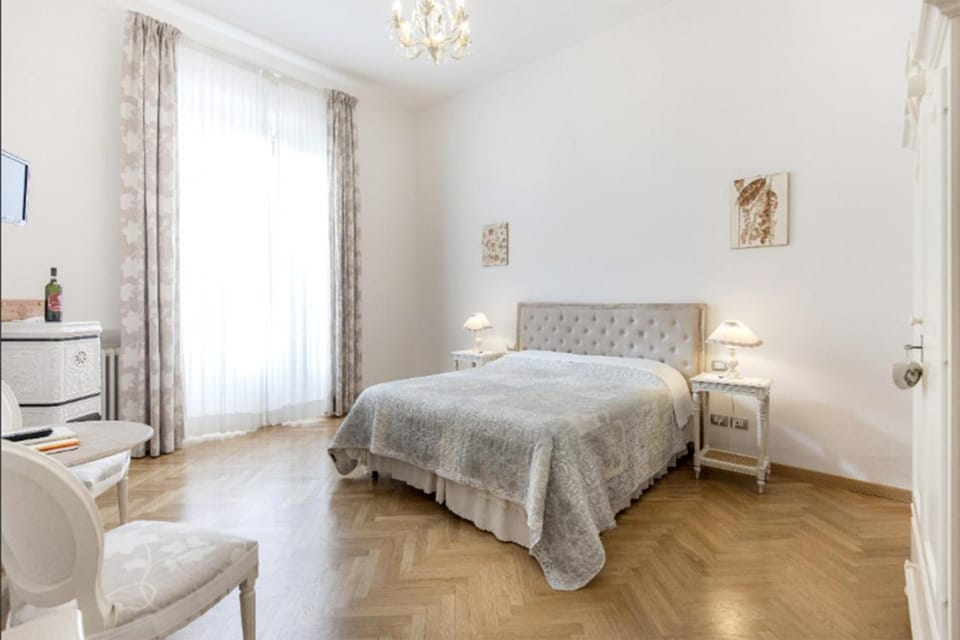 Bed, Balcony/Terrace, Bedroom