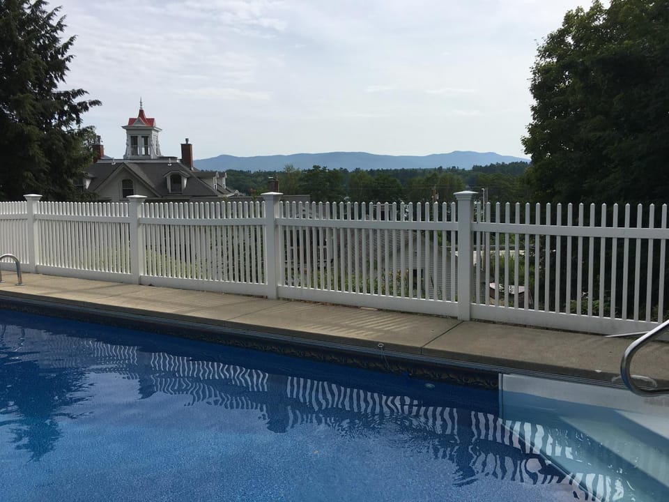 Swimming pool, Swimming pool