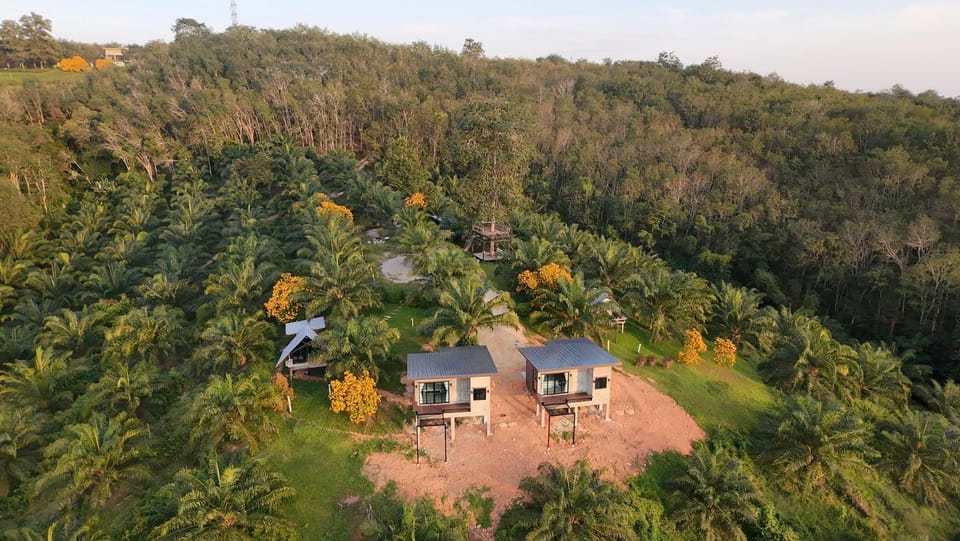 Por Sampao Camp&Resort Campground/ 
RV Resort in Surat Thani Changwat