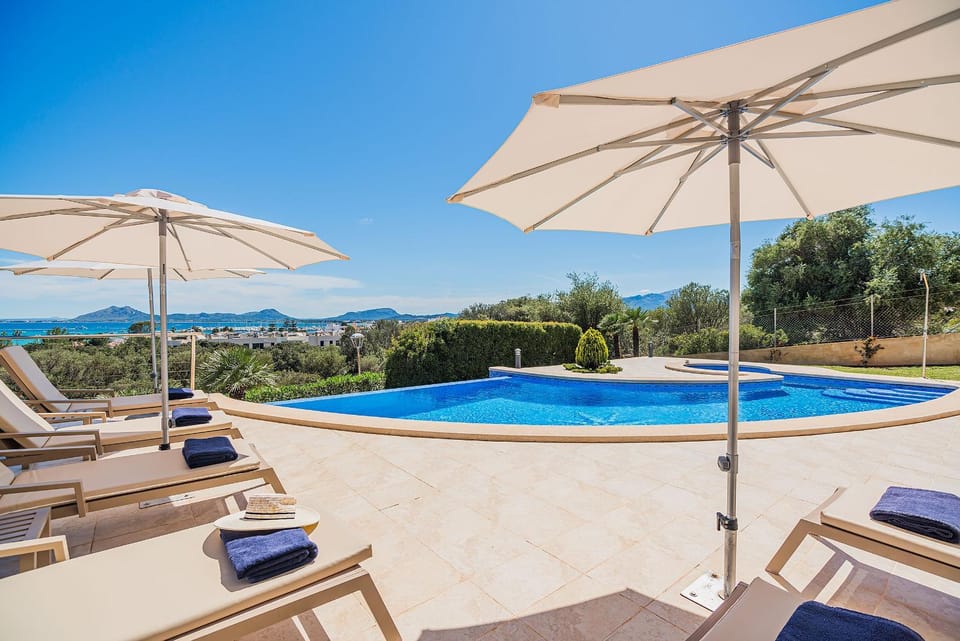 Villa Bonavista By SunVillas Mallorca Villa in Port de Pollensa