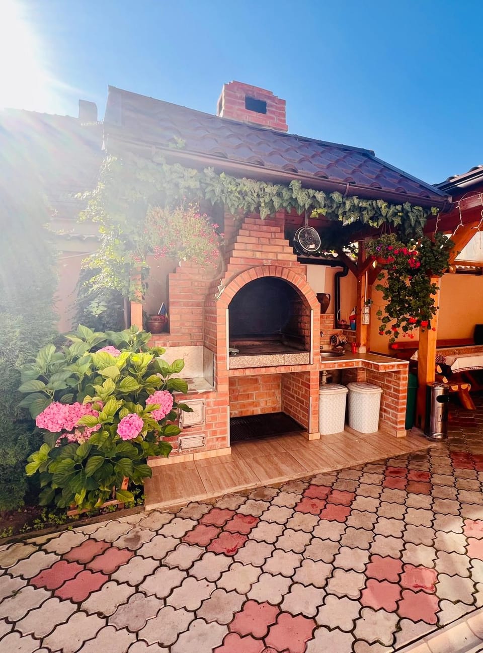 BBQ facilities, Garden
