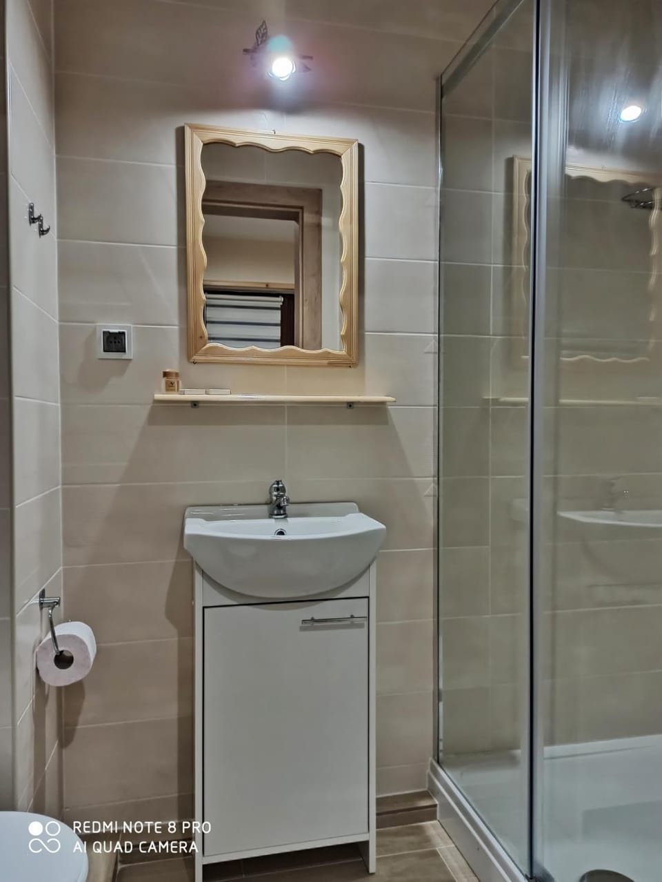 Shower, Bathroom, towels