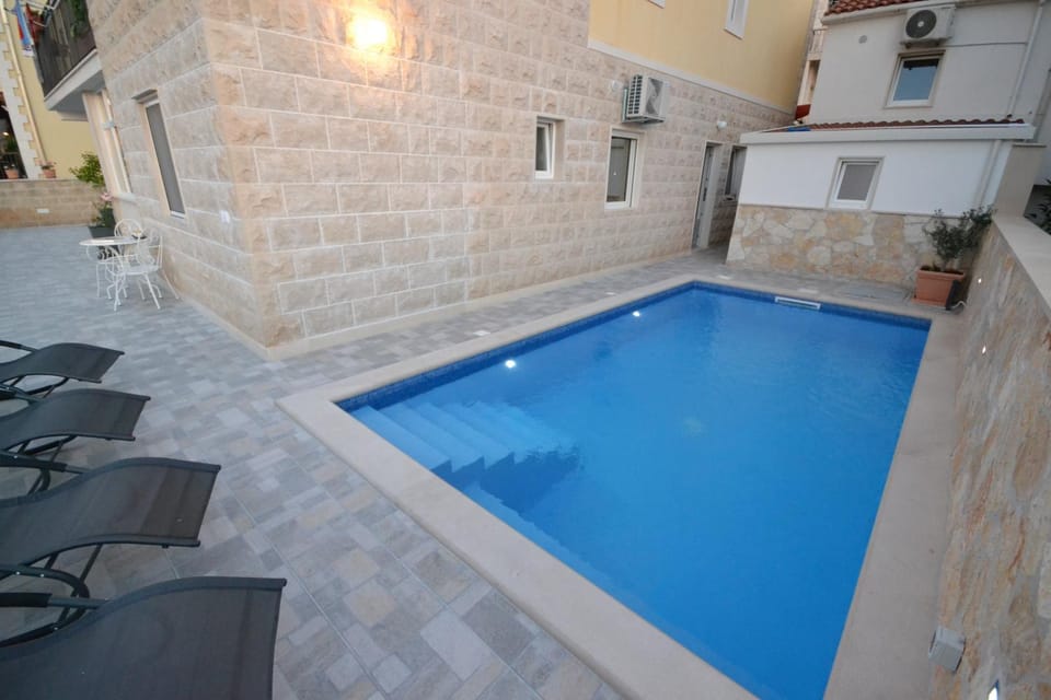 Pool view, Swimming pool