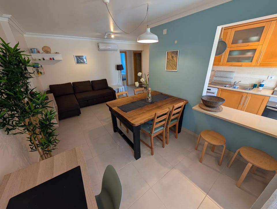 Apartments Baleal: Sunshine by the Pool Apartment in Peniche
