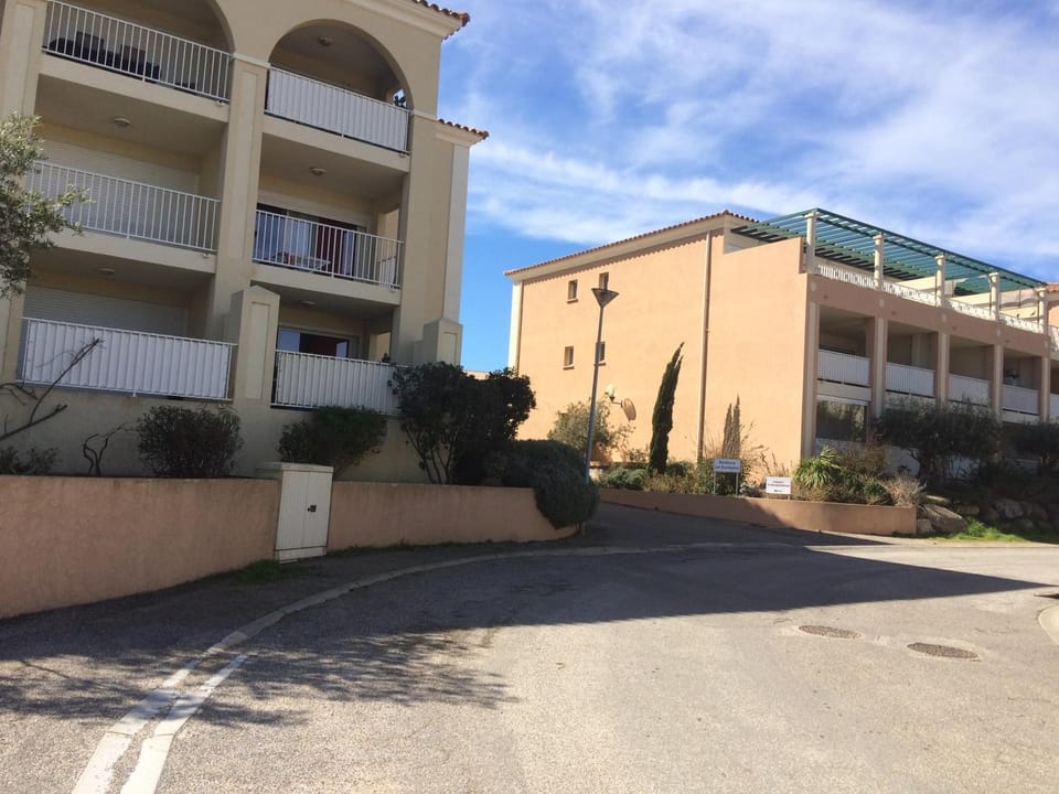 Résidence les Eucalyptus Apartment in L'Île-Rousse