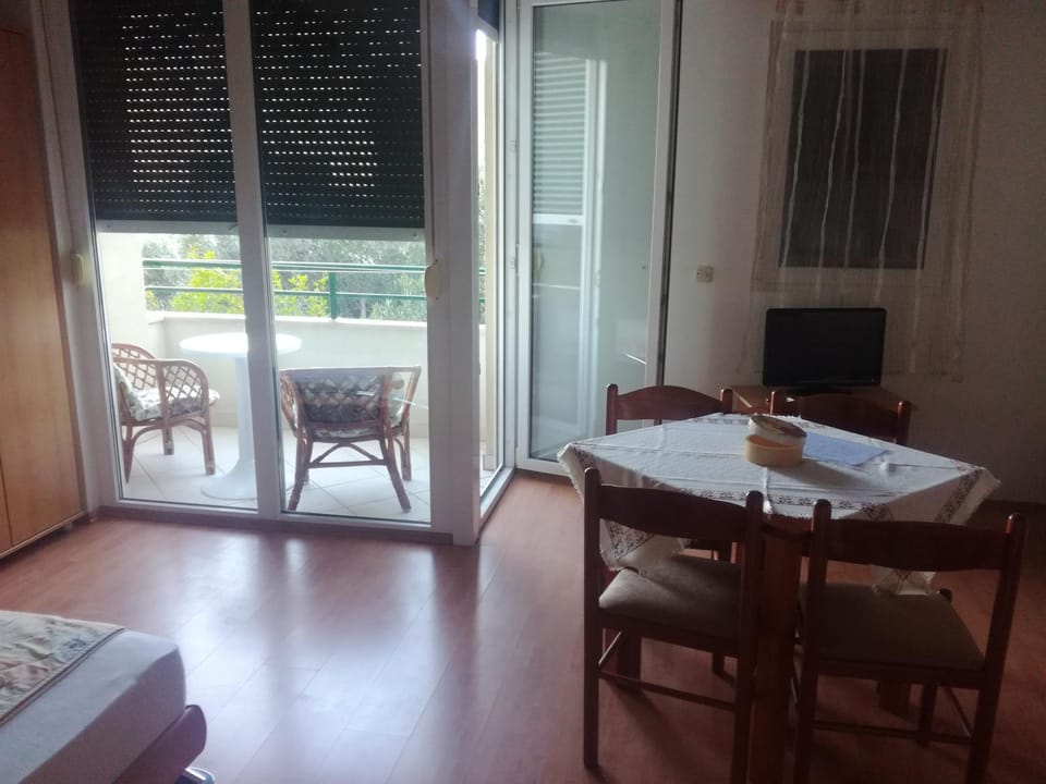 Balcony/Terrace, Living room