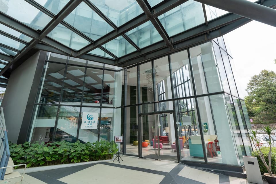 Property building, Facade/entrance