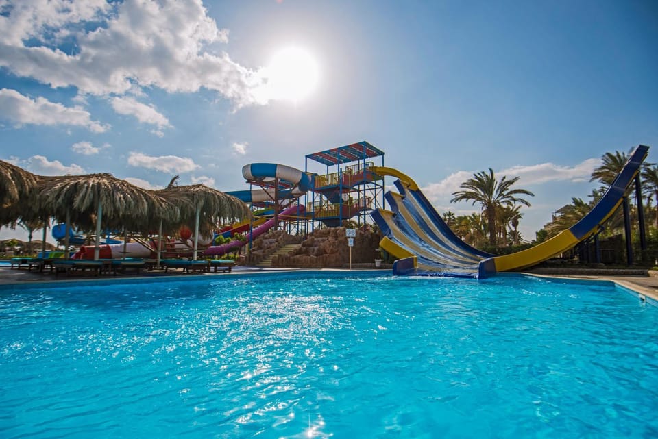 Aqua park, Swimming pool