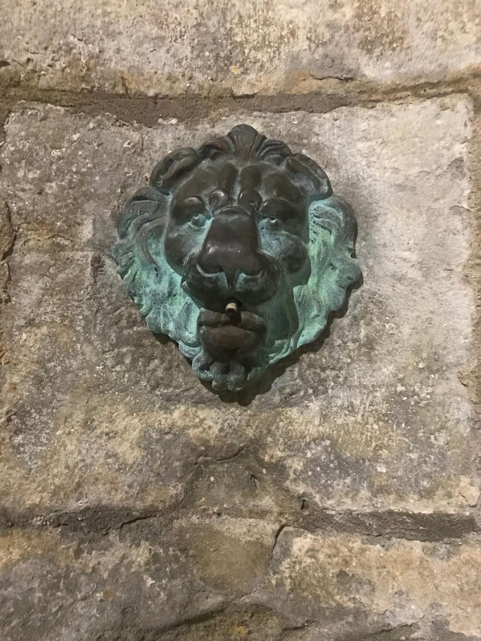 Nearby landmark, Decorative detail