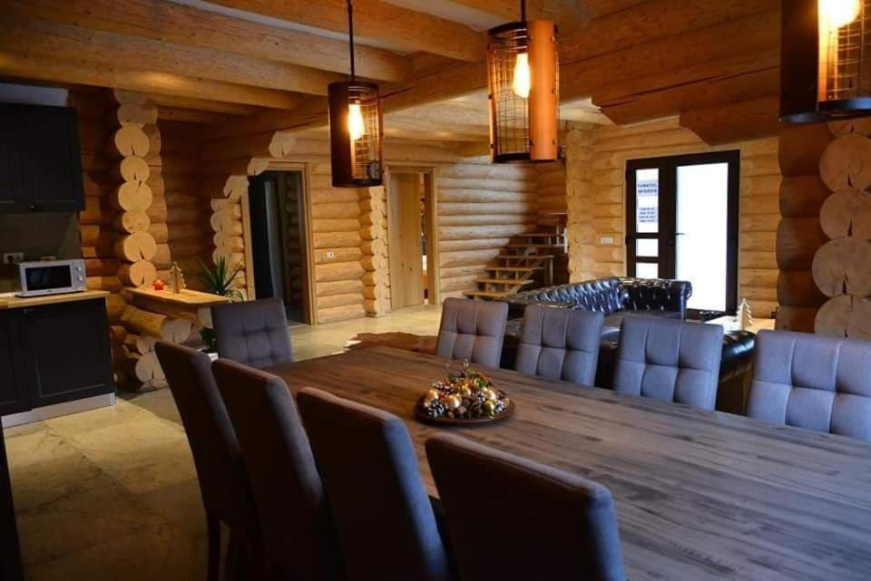 Cabana Livada House in Romania