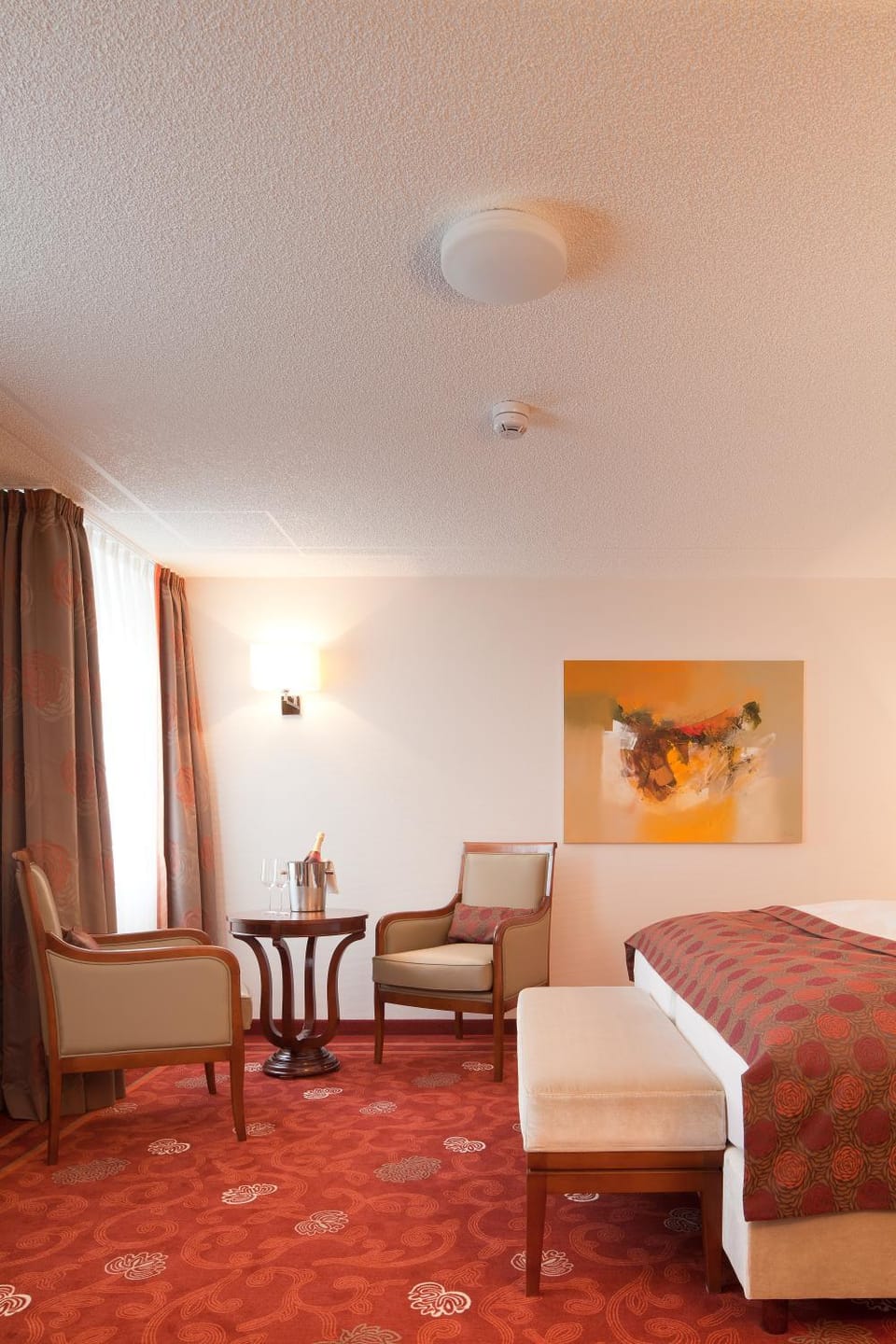 Bed, Photo of the whole room, Seating area, Bedroom