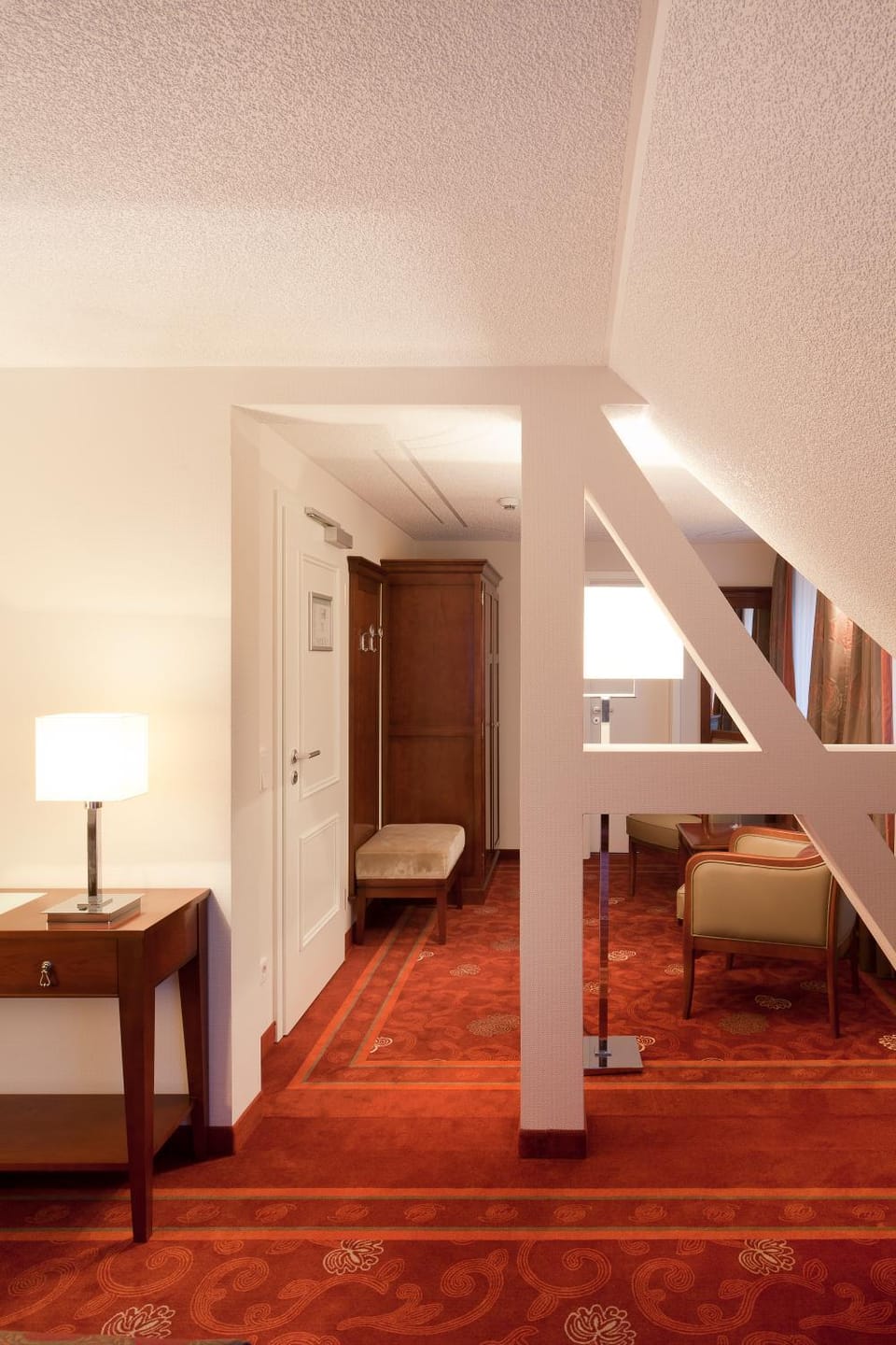 Photo of the whole room, Seating area