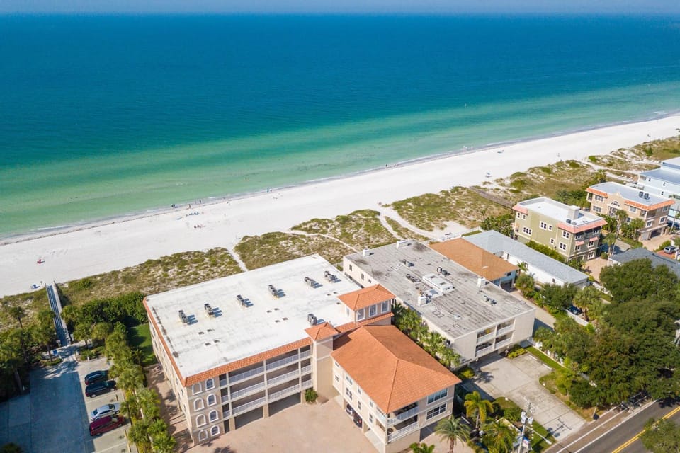 Oceanside 305 House in Indian Rocks Beach