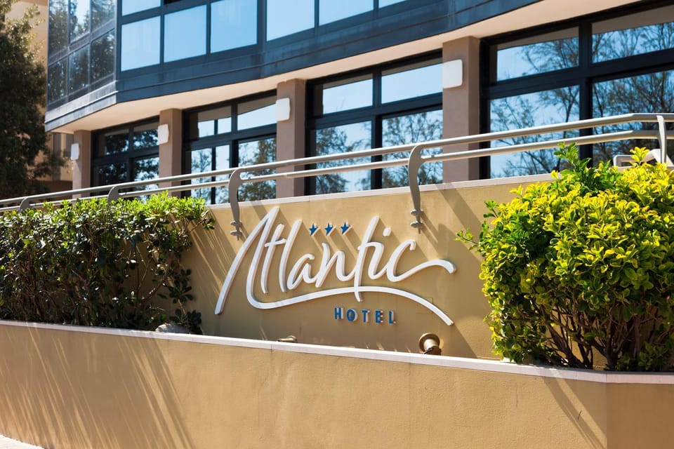 Facade/entrance, Property logo or sign