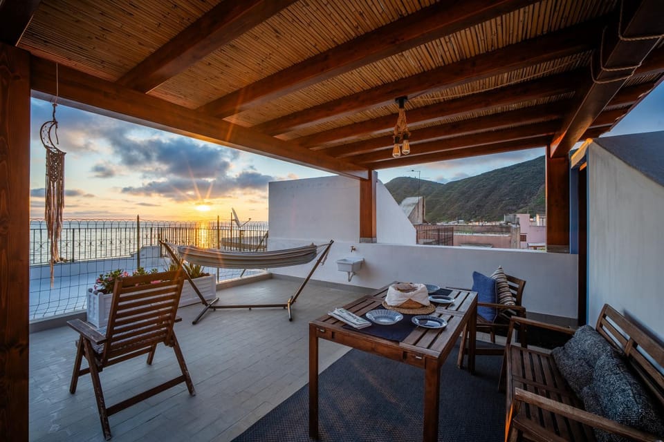 Patio, Balcony/Terrace, Mountain view, Sea view, Sunrise