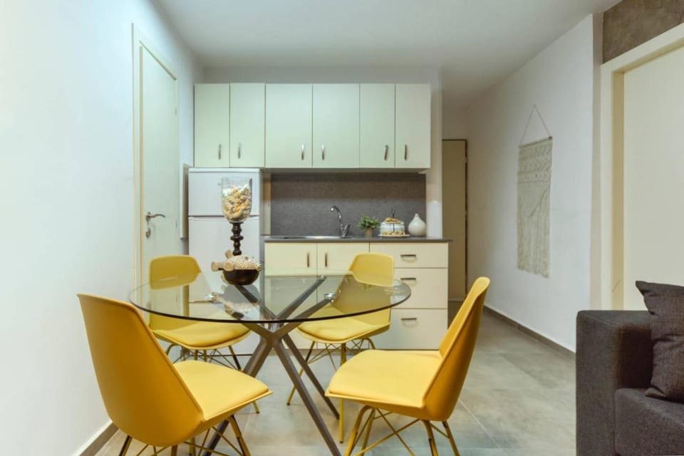 Authentic One bedroom apartment in city center Apartment in Jerusalem