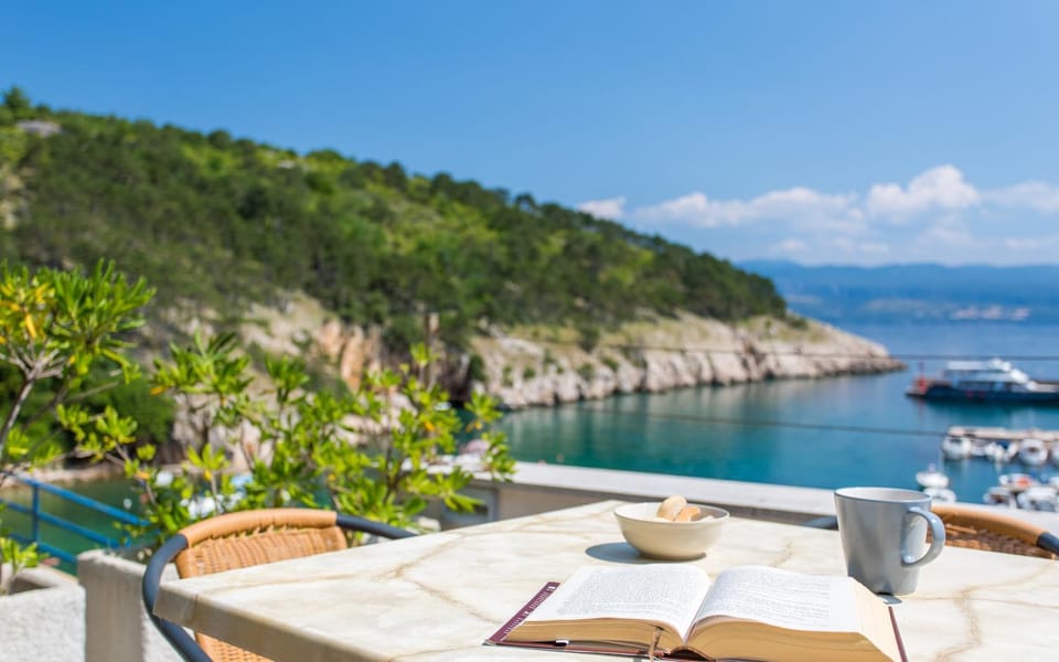 Seafront Apartment With Amazing Seaview Apartment in Primorje-Gorski Kotar County