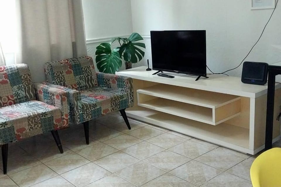 Communal lounge/ TV room, TV and multimedia, Living room, Seating area