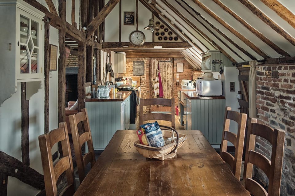 Coldharbour Cottage with Hot Tub Apartment in Rother District