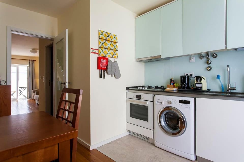 Exquisit Flat Right Apartment in Lisbon