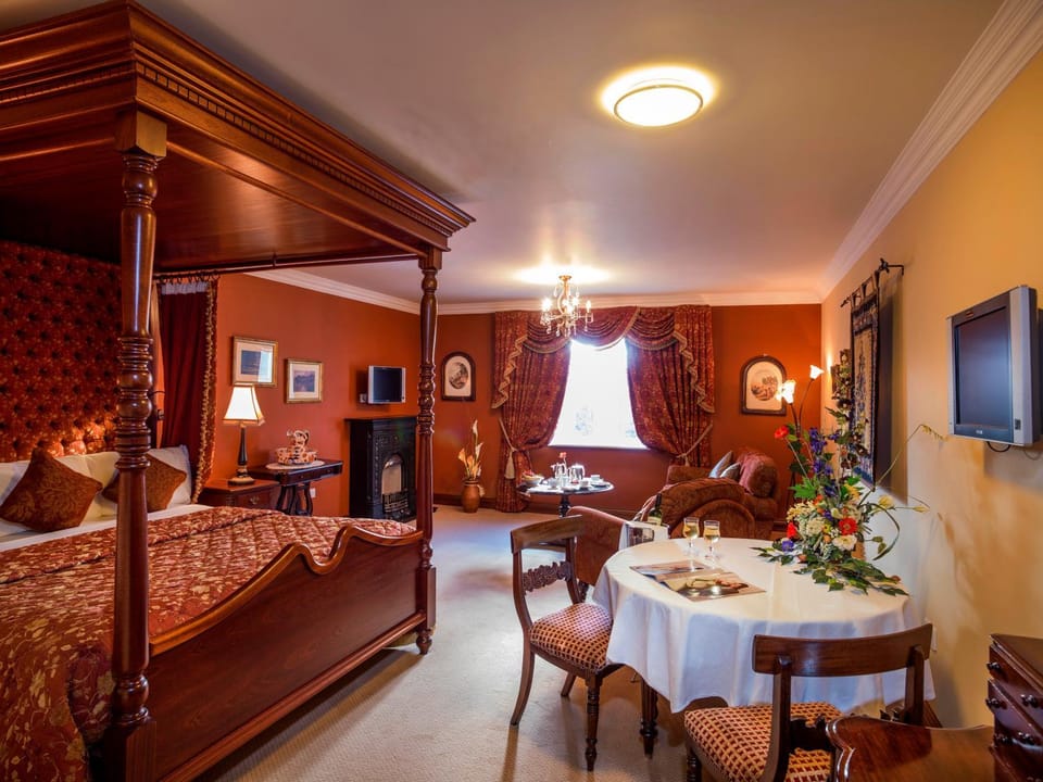 Bed, Photo of the whole room