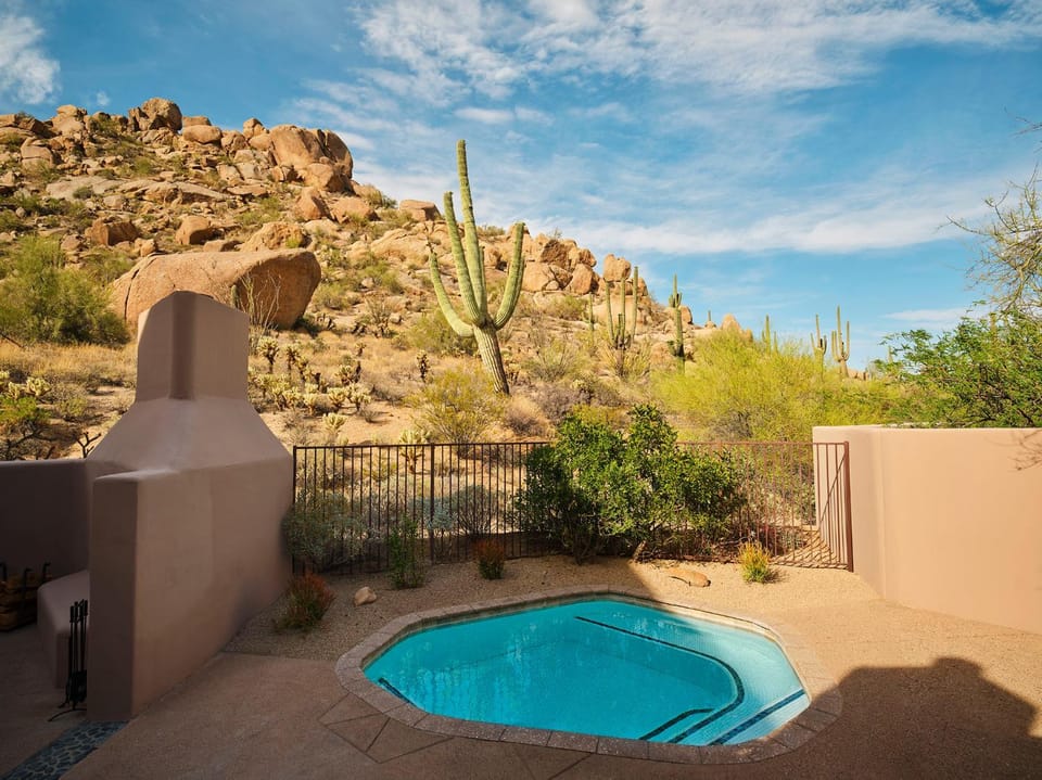 Four Seasons Resort Scottsdale at Troon North Resort in Pinnacle Peak