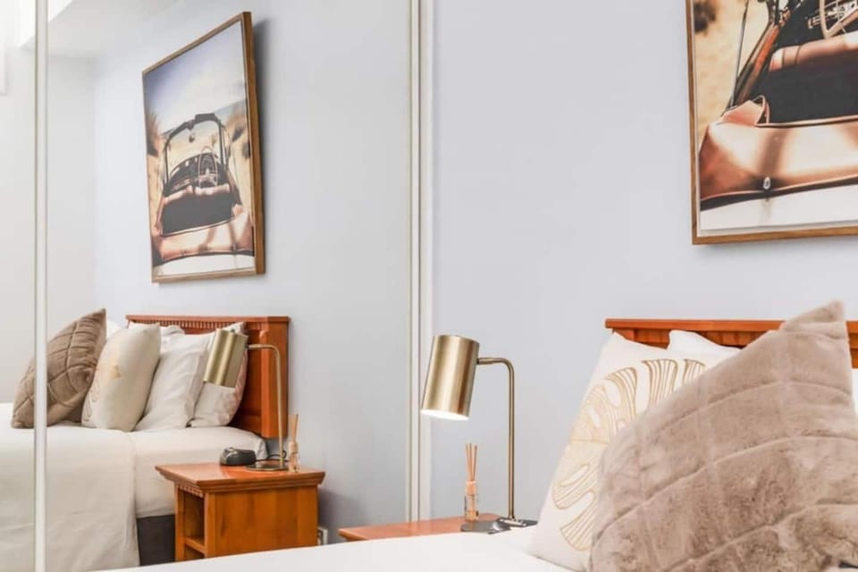 6 Executive Eastside Parking & Pool Apartment in Perth