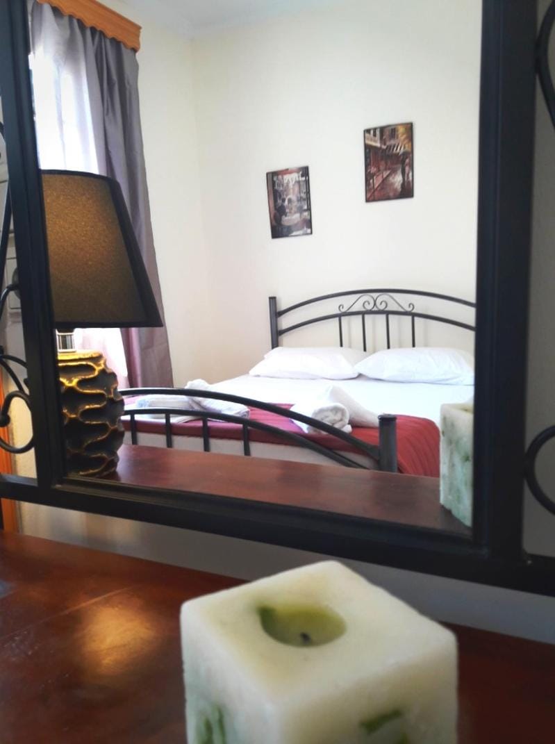 Bed, Day, Summer, Photo of the whole room, Decorative detail, Bedroom, On site