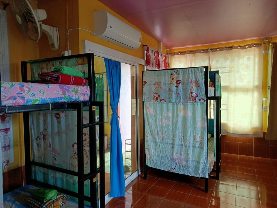 RuengsriSiri Guesthouse Bed and Breakfast in Thailand