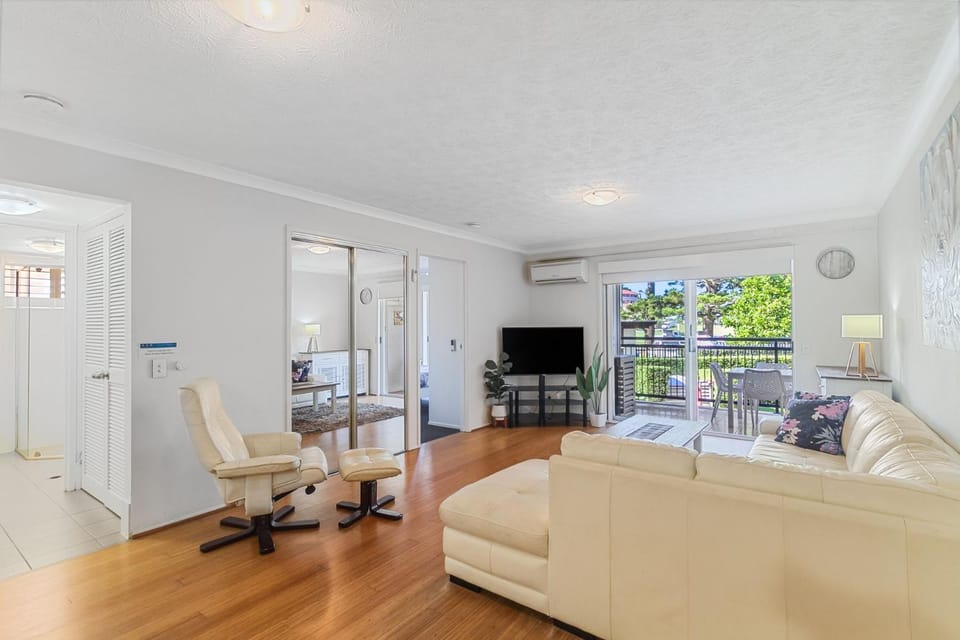 Peurto Vallerta Unit 1 Apartment in Tweed Heads