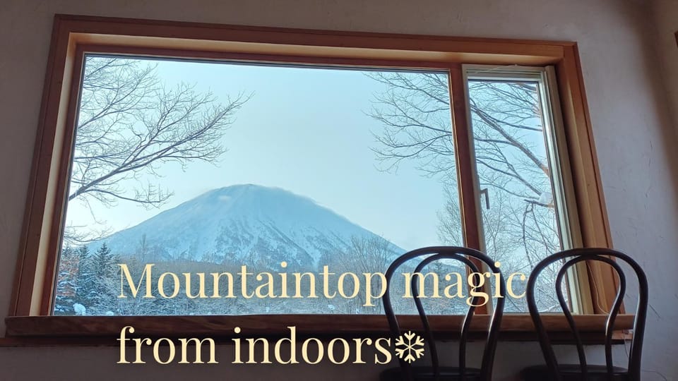 Natural landscape, Living room, Mountain view
