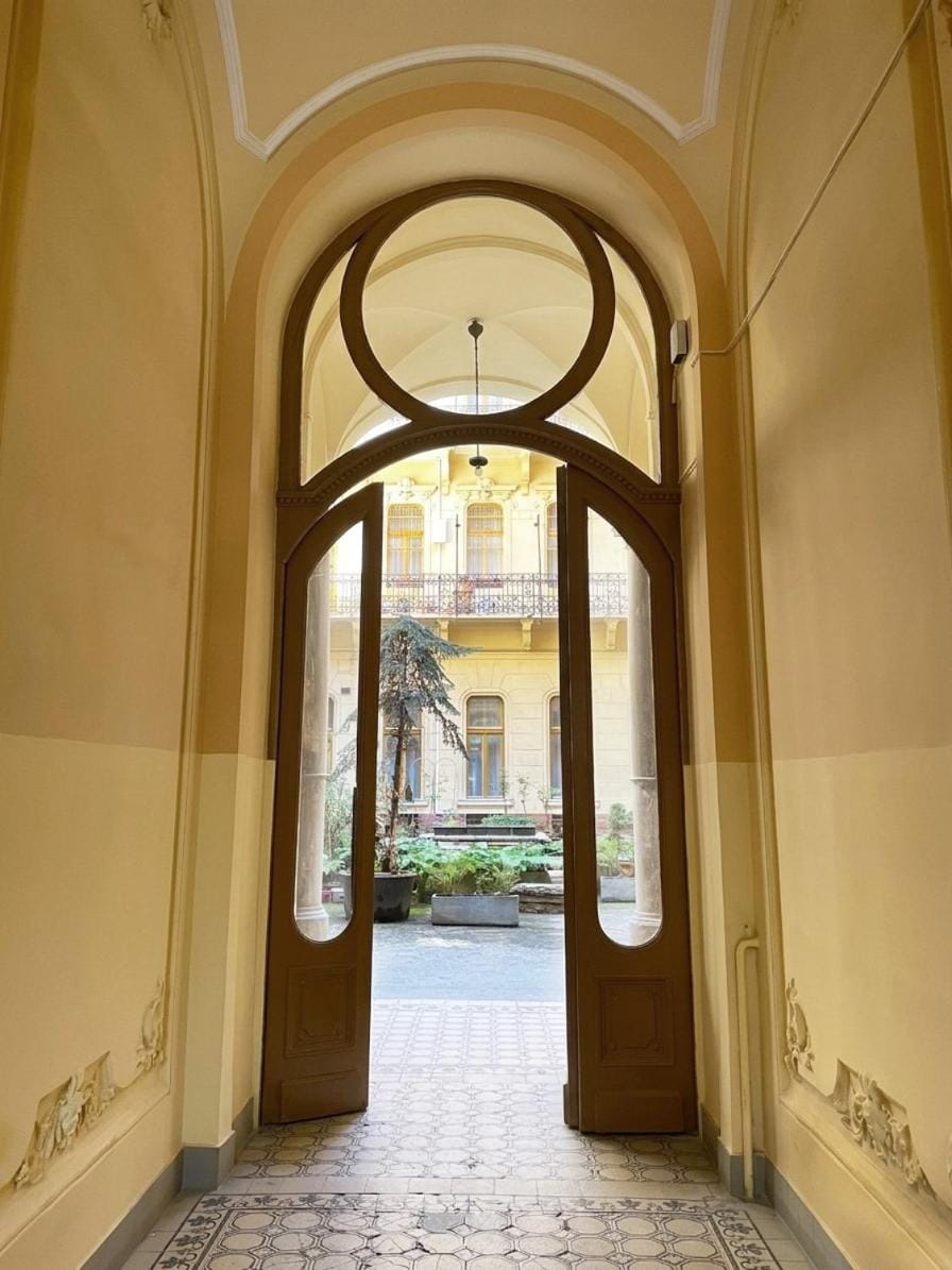 Facade/entrance, Day