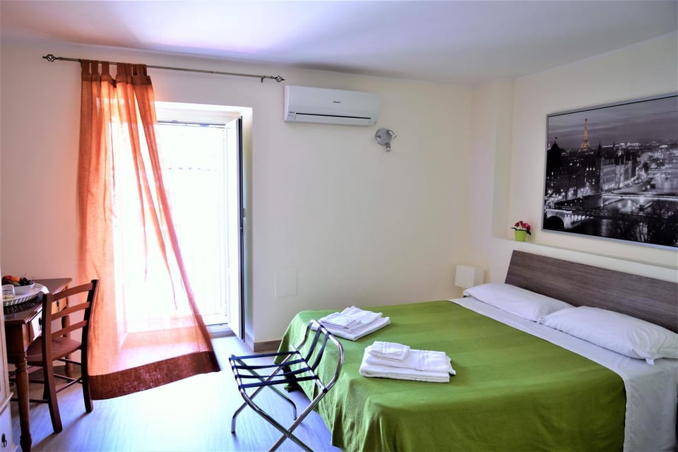 Al Teatro Massimo Suites Apartment in Catania
