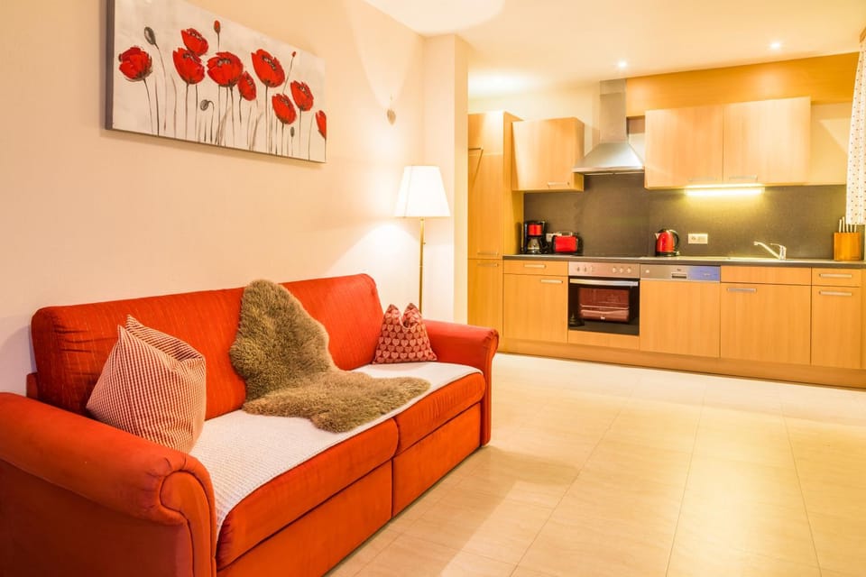 Kitchen or kitchenette, Living room