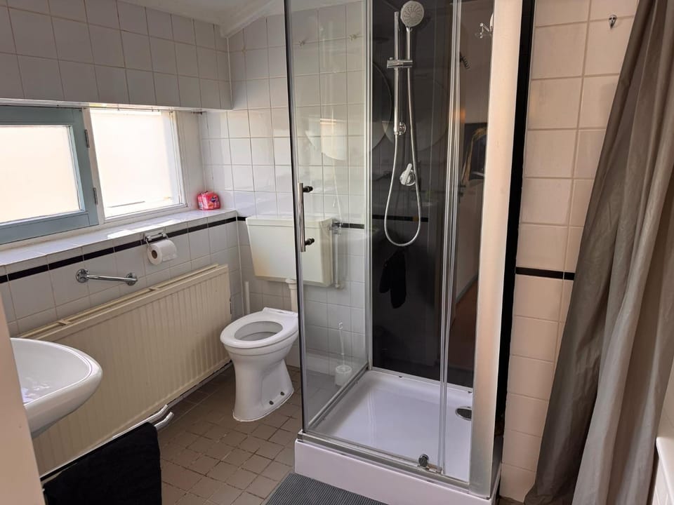 Family house next to train and close to Amsterdam and Schiphol Apartment in Flevoland, Netherlands
