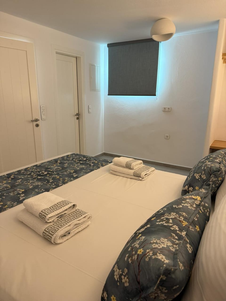 Podotas Group Bed and Breakfast in Milos