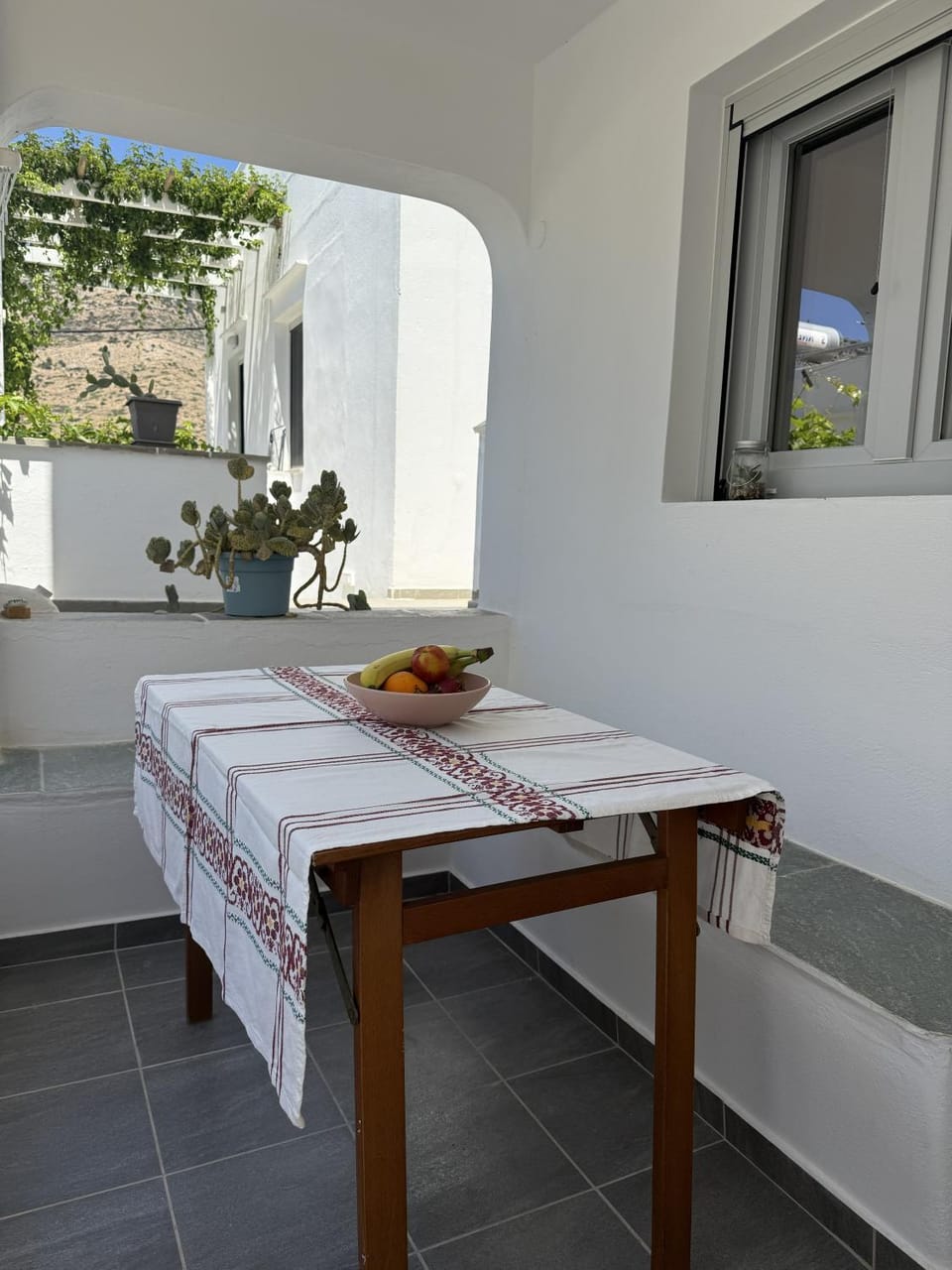 Podotas Group Bed and Breakfast in Milos