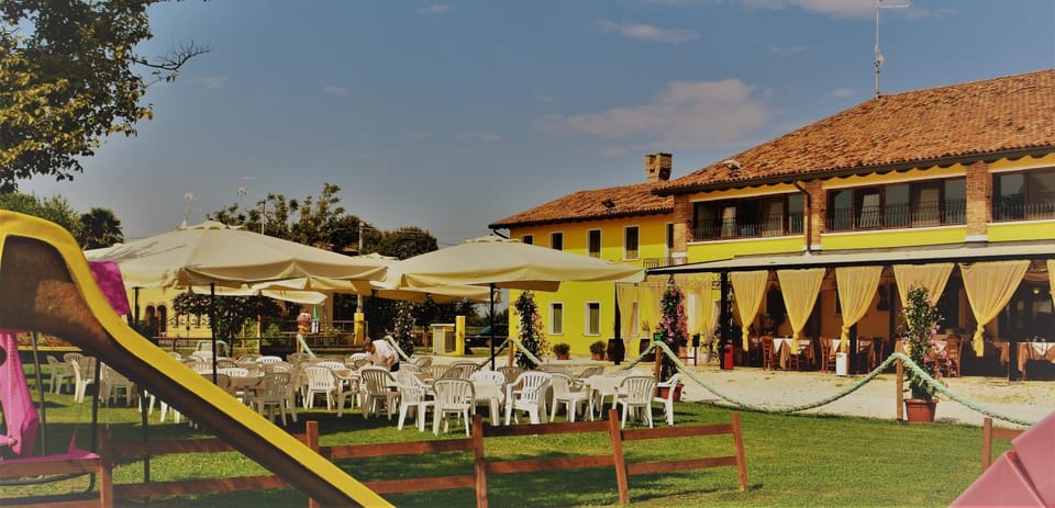 Patio, Children play ground