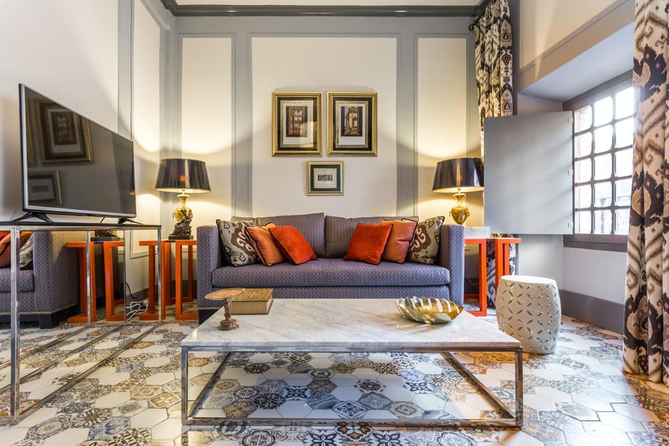 Communal lounge/ TV room, Living room