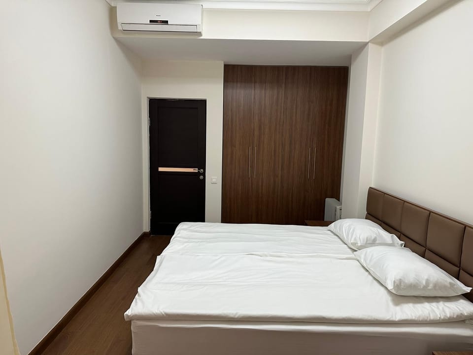 Bed, Bedroom, wardrobe