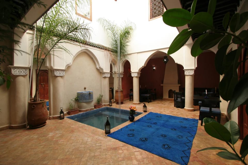 Decorative detail, Swimming pool
